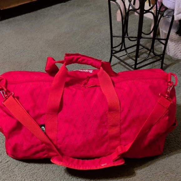 Supreme Quilted Red Carryall - Picture 2 of 8
